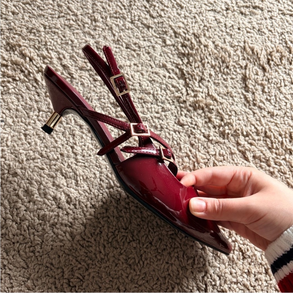 Charles & Keith Burgundy Slingback Kitten Heels Sz6 Elegant Everyday Nightwear - Picture 3 of 7